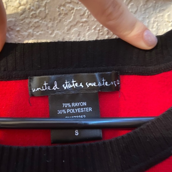 United States Sweaters crewneck!! 🖤❤️🍎 - Picture 2 of 3